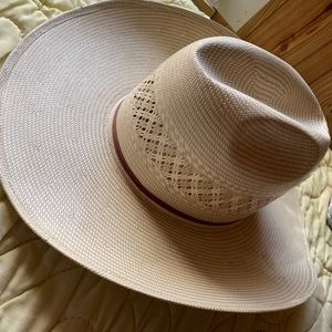 American straw hat